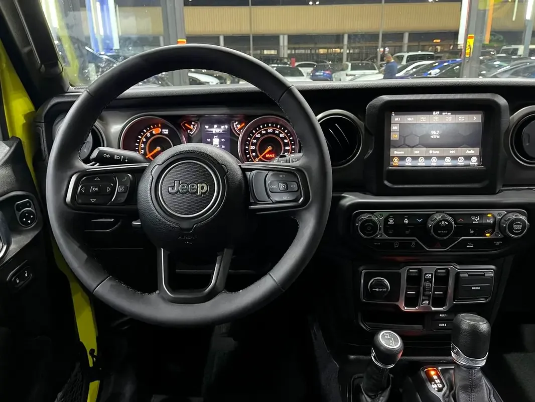 Jeep Wrangler 3.6 AT AWD (290 hp) - 18