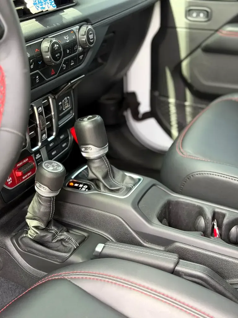 Jeep Wrangler 3.6 AT AWD (290 hp) - 9