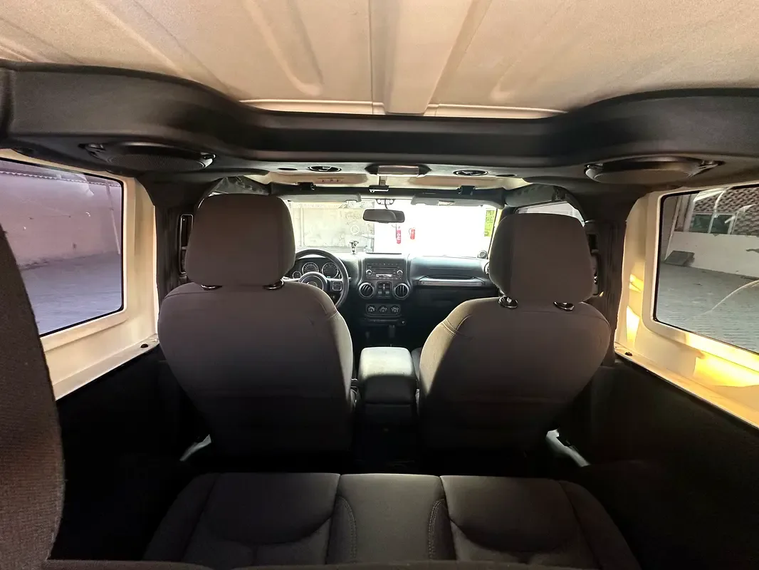 Jeep Wrangler 3.8 AT (199 hp) - 10