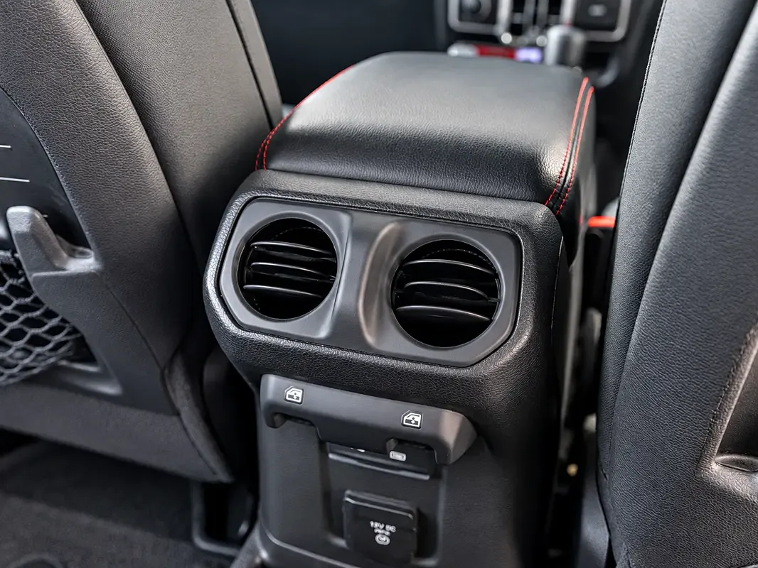 Jeep Wrangler 3.8 AT (199 حصان) - 11