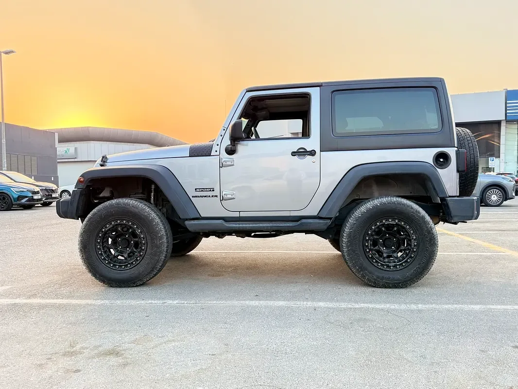 Jeep Wrangler 3.8 AT (199 hp) - 11