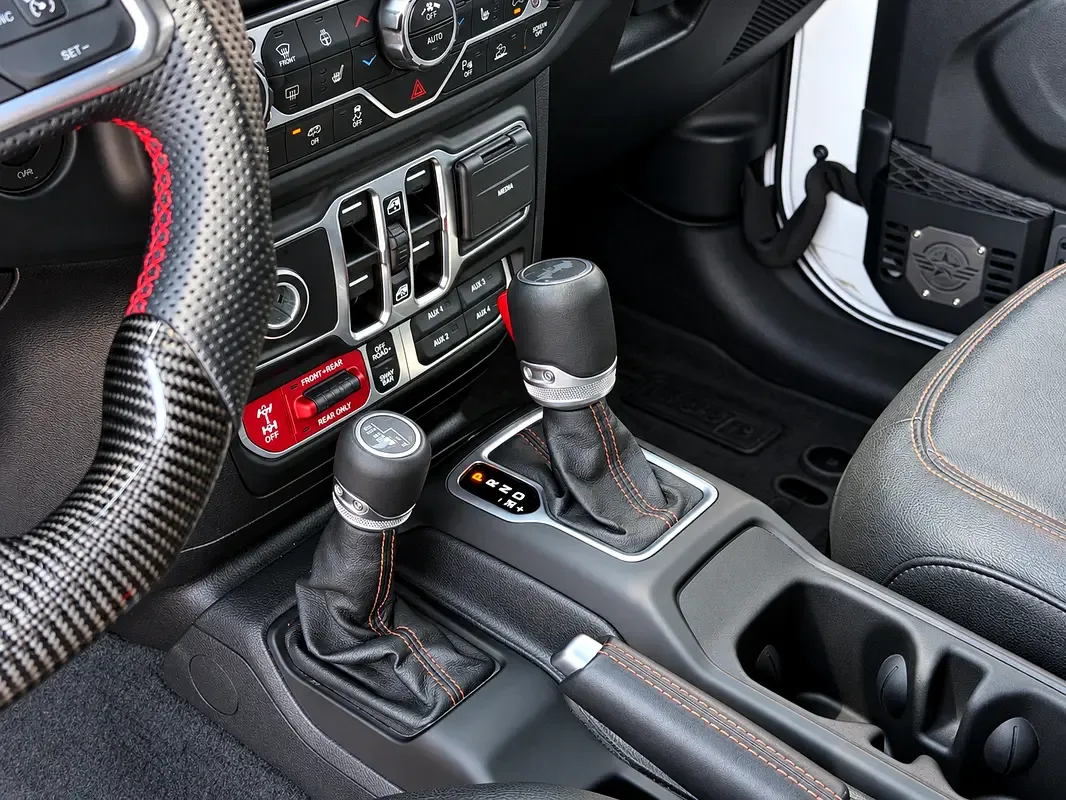 Jeep Wrangler 6.4 AT AWD (470 hp) - 9