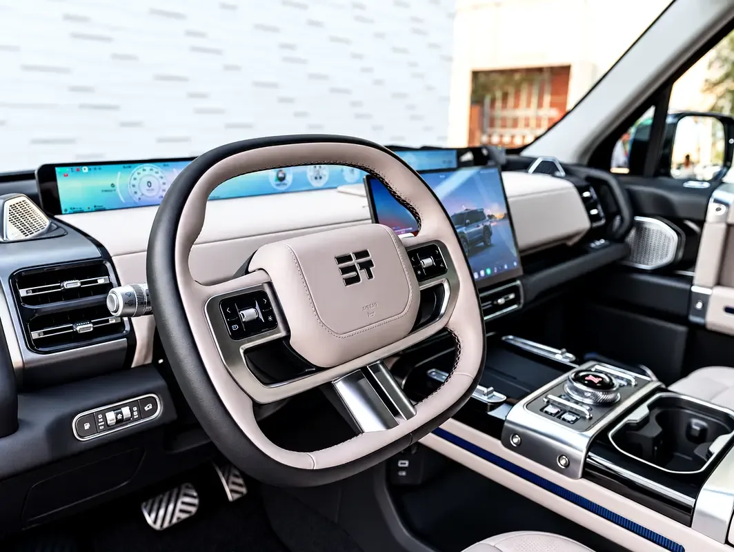 Jetour G700 2.0 AT AWD (751 hp) - 14