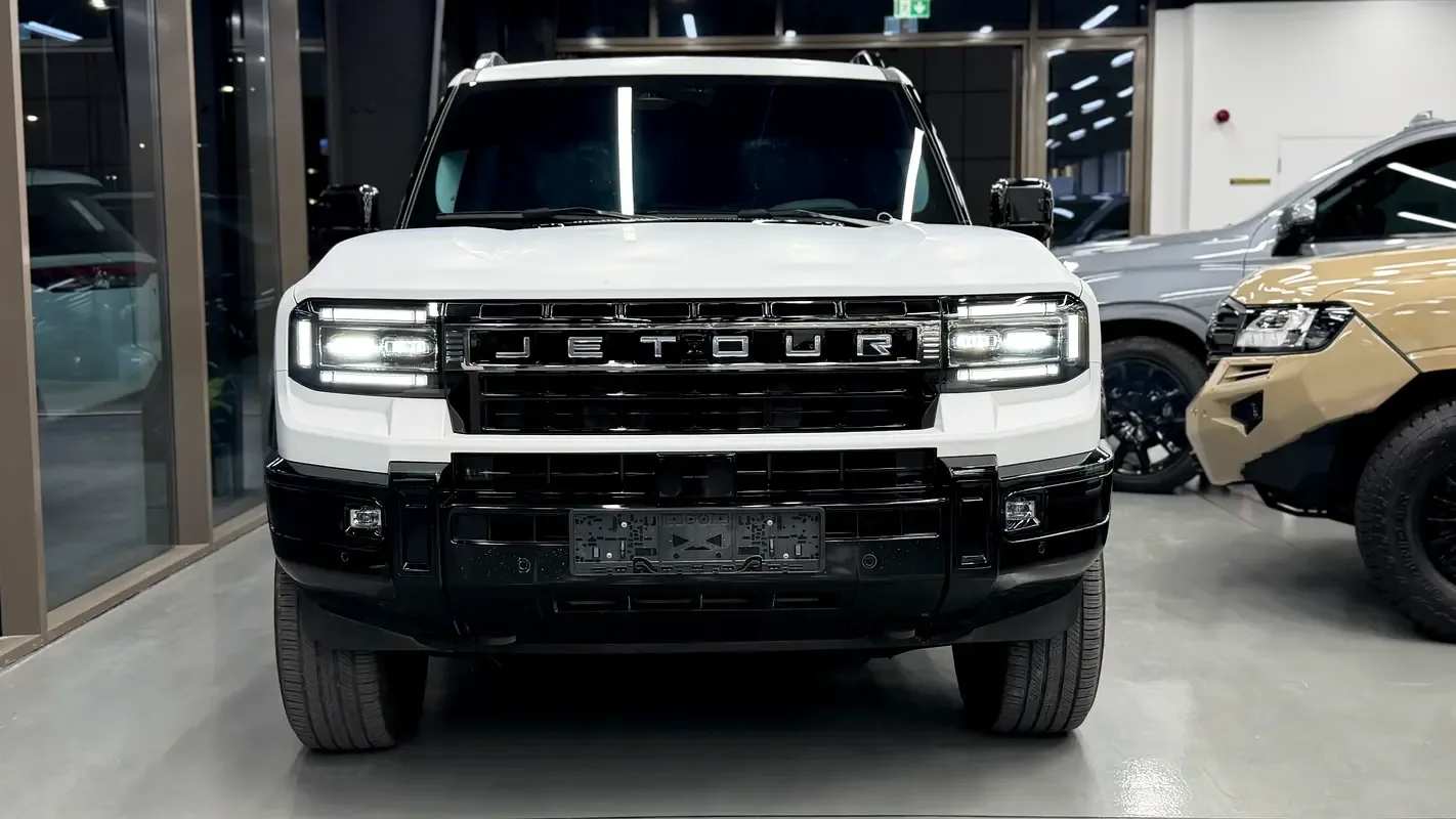 Jetour G700 2.0 AT AWD (751 حصان) - 2