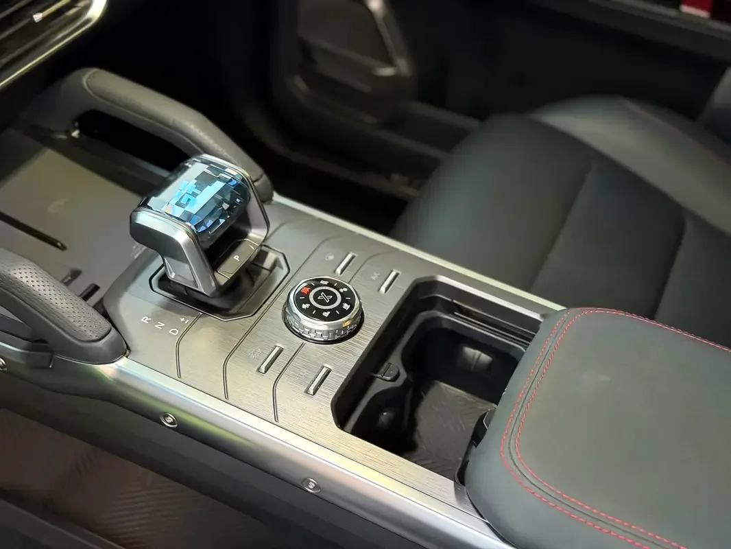 Jetour T2 2.0 AMT 4WD (245 حصان) - 12
