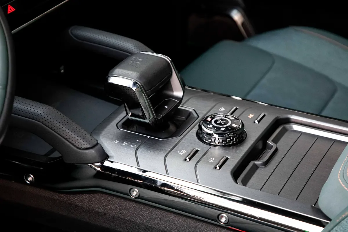 Jetour T2 2.0 AMT 4WD (245 hp) - 10