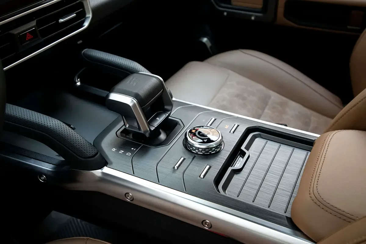 Jetour T2 2.0 AMT 4WD (245 hp) - 10