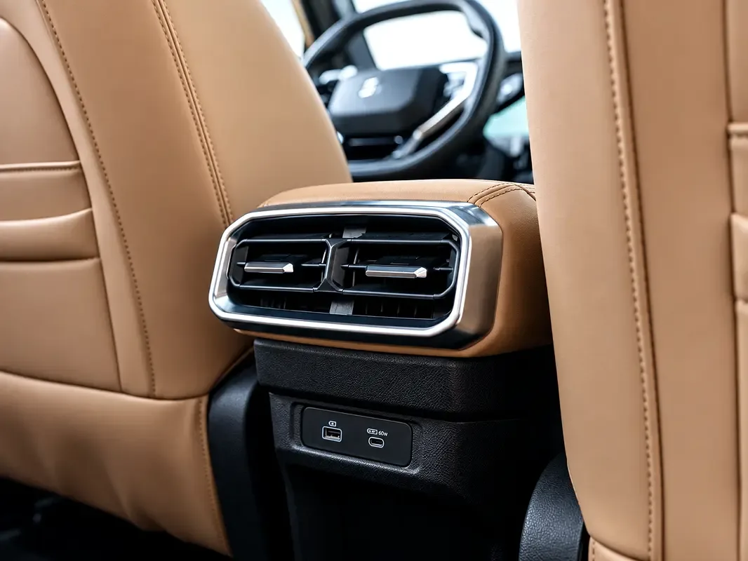 Jetour T2 2.0 AMT 4WD (245 hp) - 17