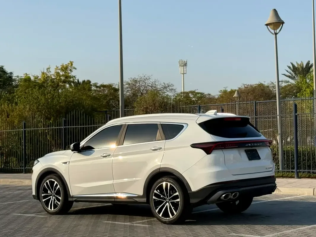 Jetour X70 1.5 AMT (147 حصان) - 12