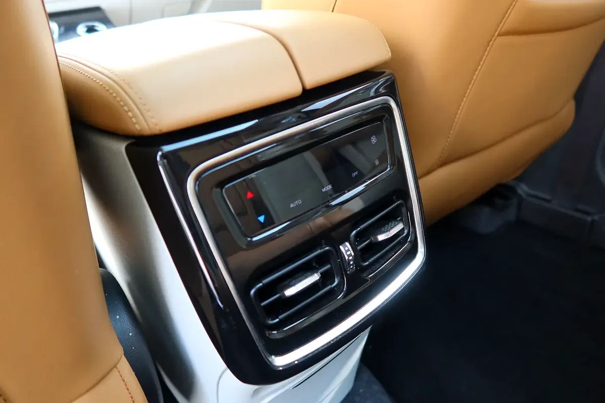 Jetour X70 1.5 AT (147 hp) - 14