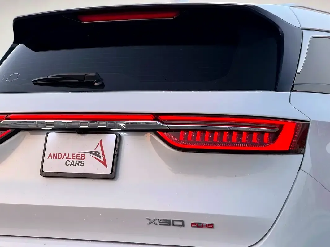 Jetour X90 PRO 2.0 AMT (245 hp) - 6