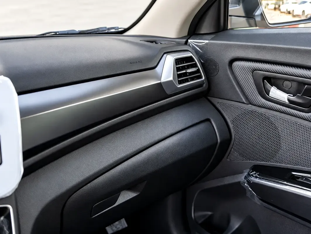 KGM Tivoli 1.5 AT (163 hp) - 13