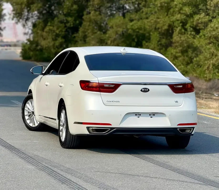 Kia Cadenza 3.3 AT (290 hp) - 4