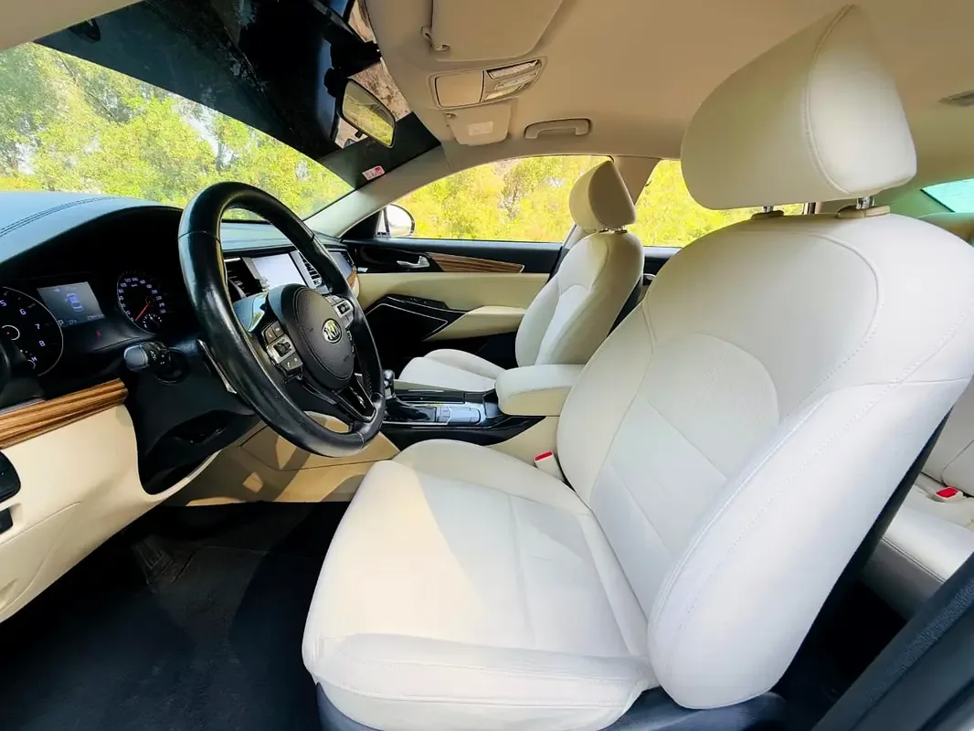 Kia Cadenza 3.3 AT (290 hp) - 11