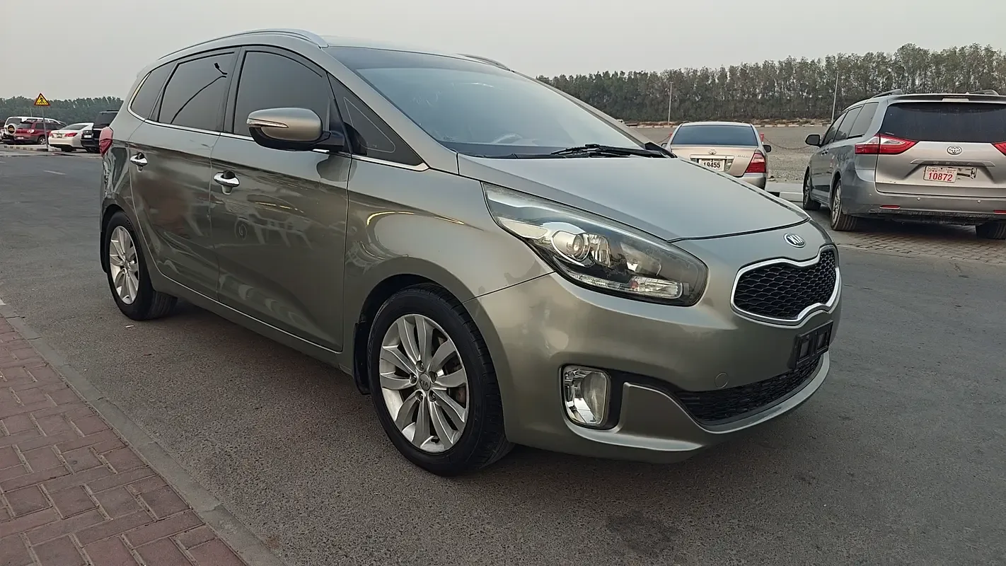 Kia Carens 2.0 AT (152 hp)