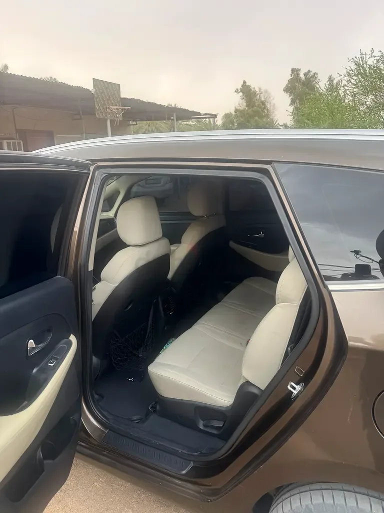 Kia Carens 2.0 AT (166 hp) - 3