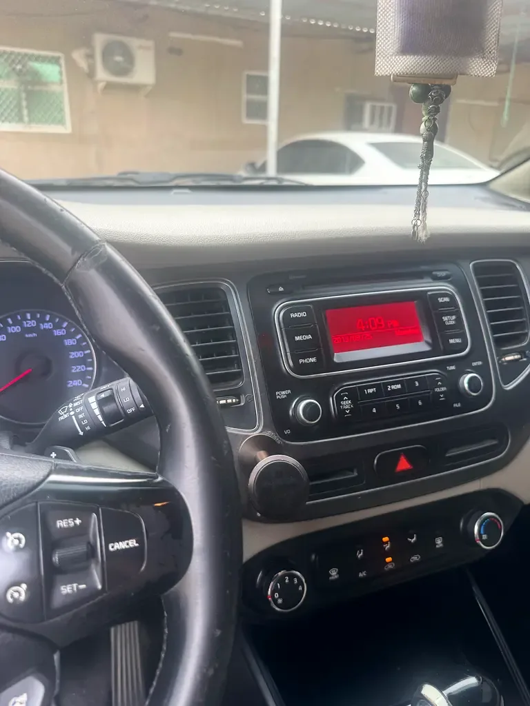 Kia Carens 2.0 AT (166 hp) - 8