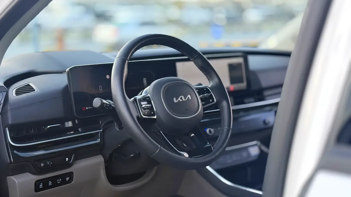 Kia Carnival 1.6 AT (245 حصان) - 10
