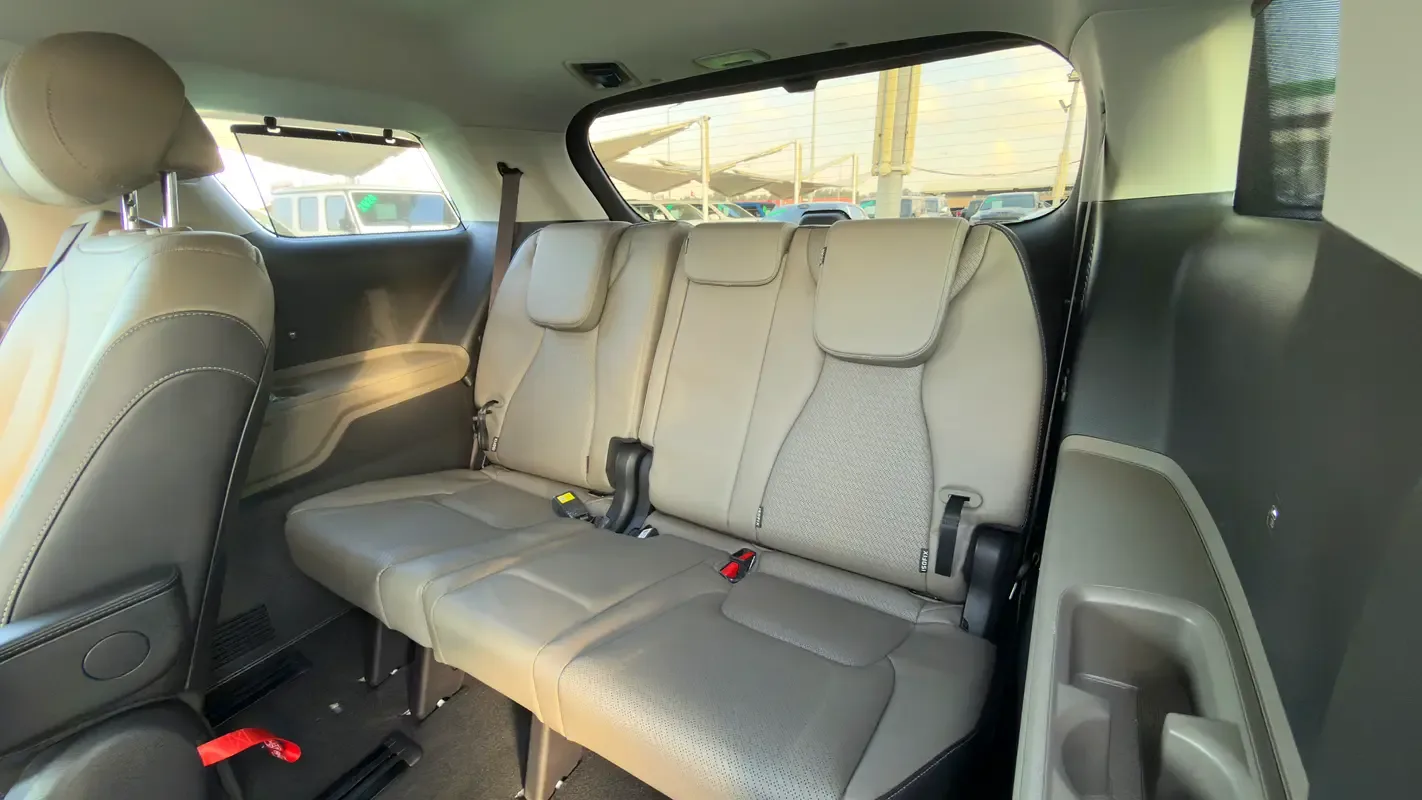Kia Carnival 1.6 AT (245 حصان) - 15