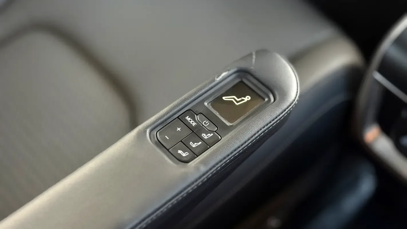 Kia Carnival 1.6 AT (245 حصان) - 18