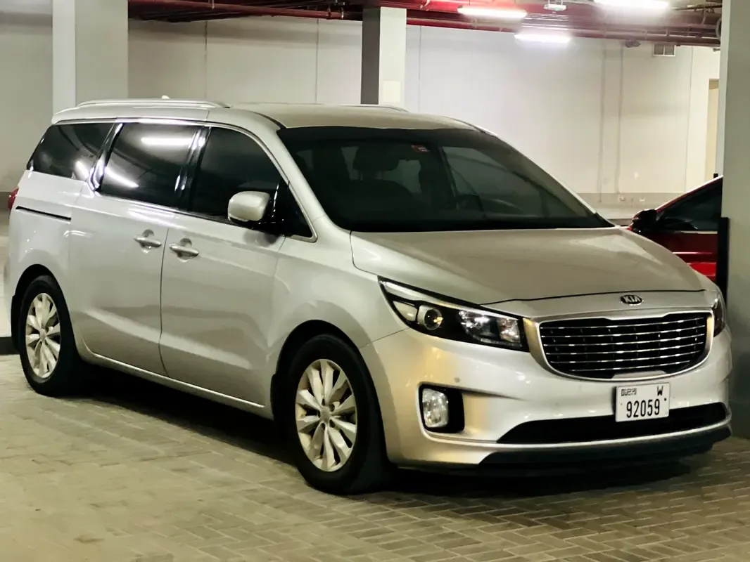 Kia Carnival 3.3 AT (280 hp) - 6