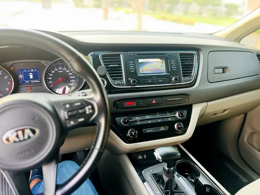 Kia Carnival 3.3 AT (280 hp) - 17