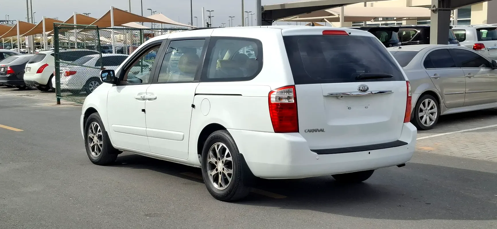 Kia Carnival 3.3 AT (280 hp) - 5