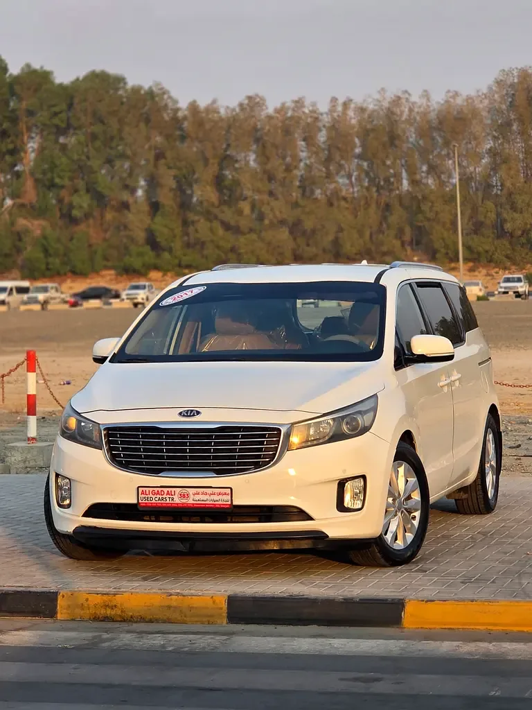 Kia Carnival 3.3 AT (280 hp)