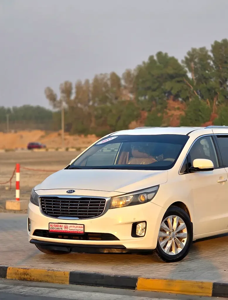 Kia Carnival 3.3 AT (280 hp) - 4