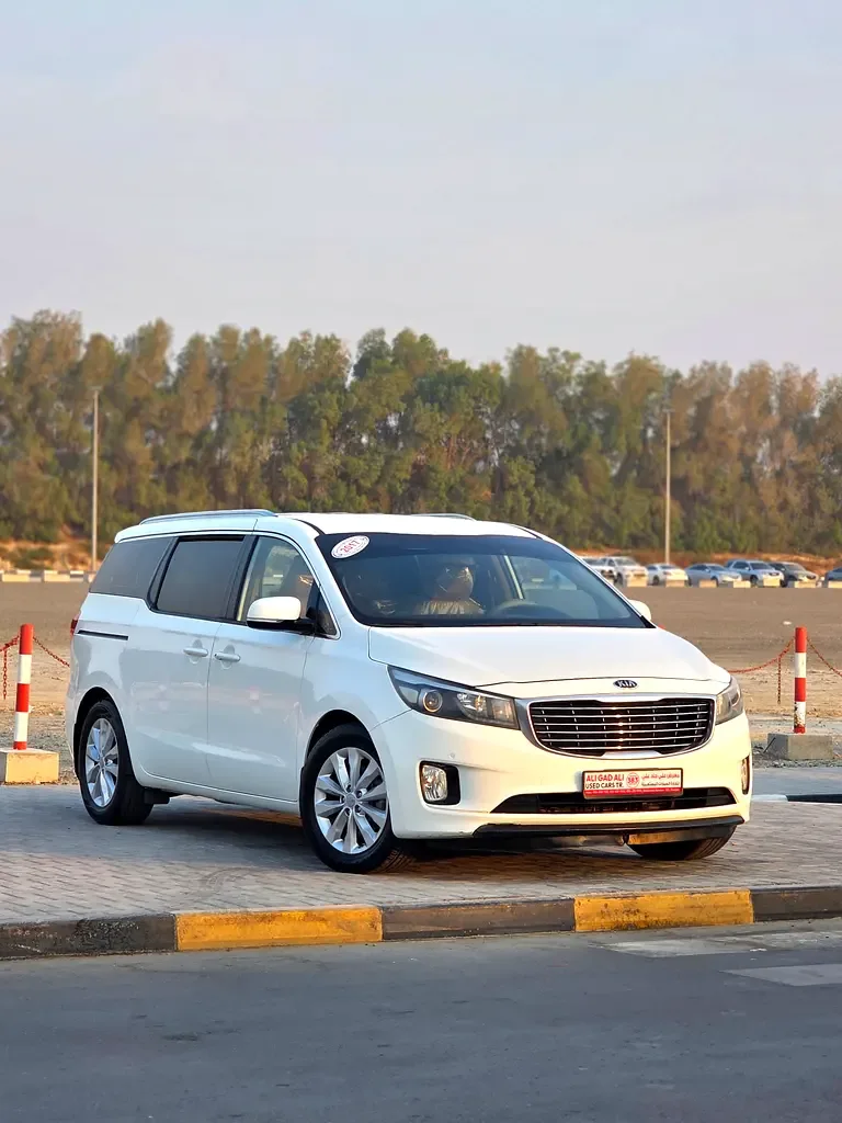 Kia Carnival 3.3 AT (280 hp) - 3