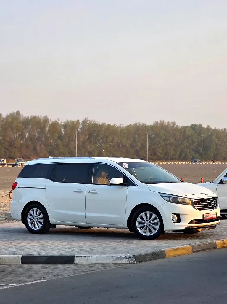 Kia Carnival 3.3 AT (280 hp) - 9