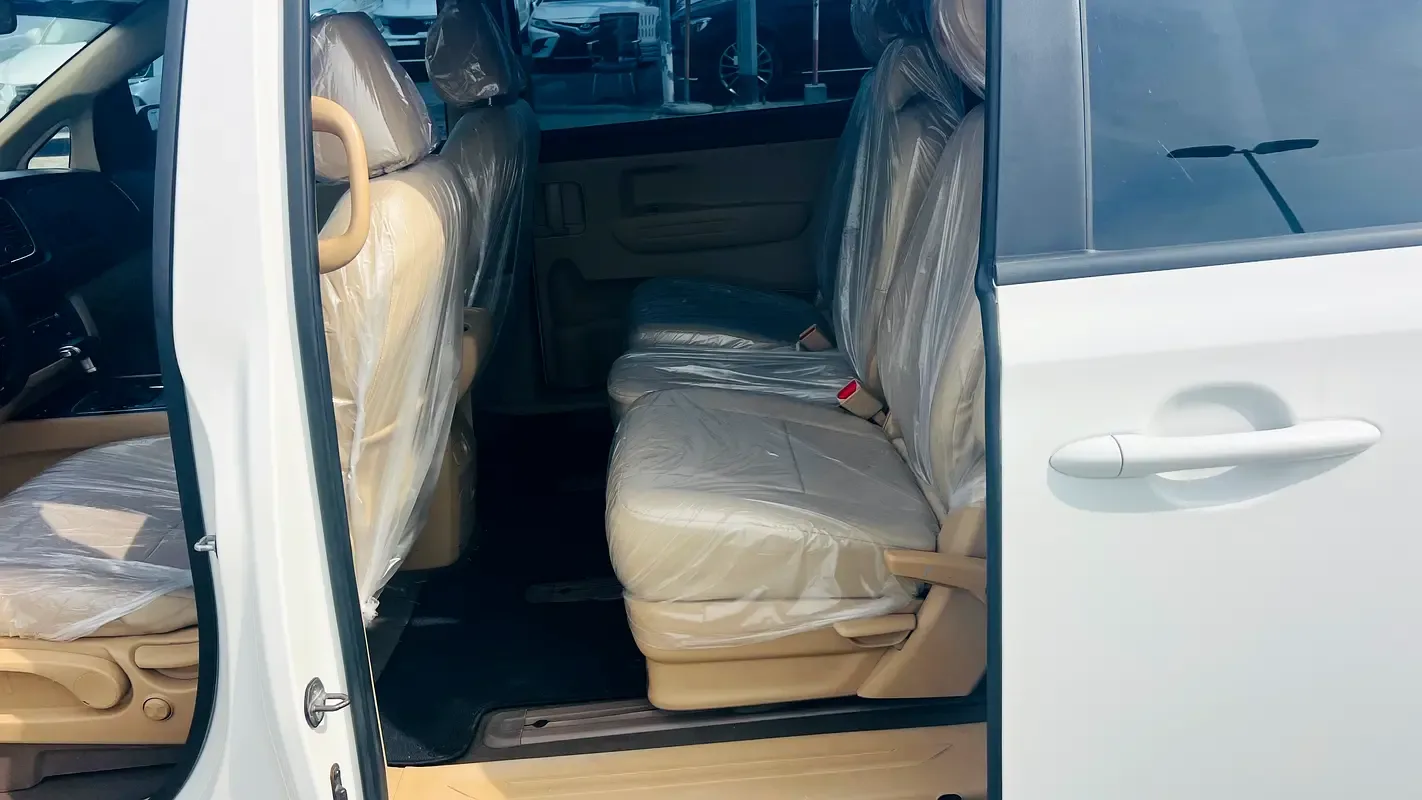 Kia Carnival 3.3 AT (280 حصان) - 14