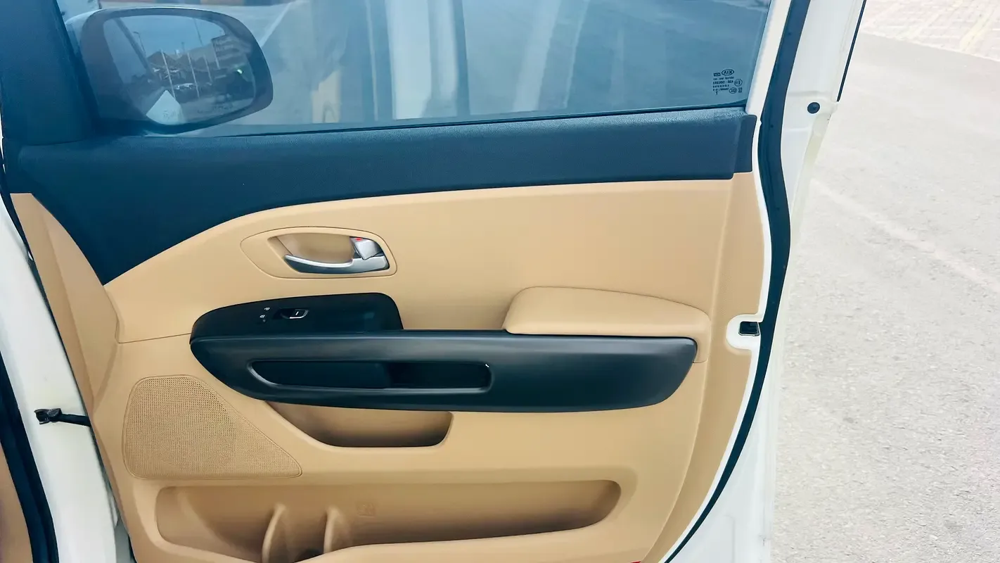 Kia Carnival 3.3 AT (280 حصان) - 18