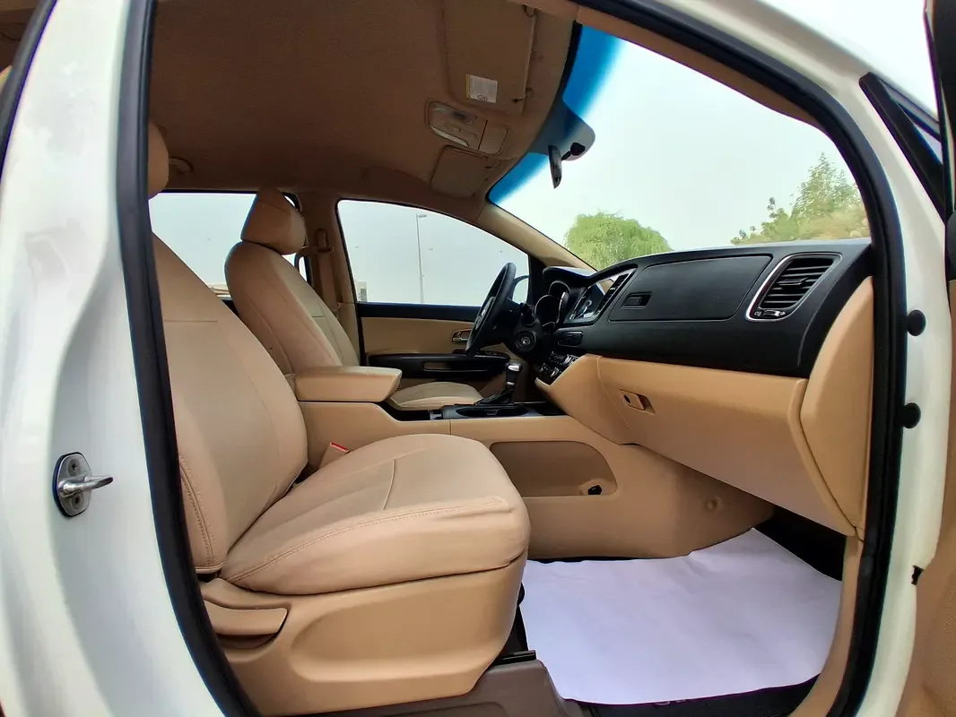 Kia Carnival 3.3 AT (280 حصان) - 12