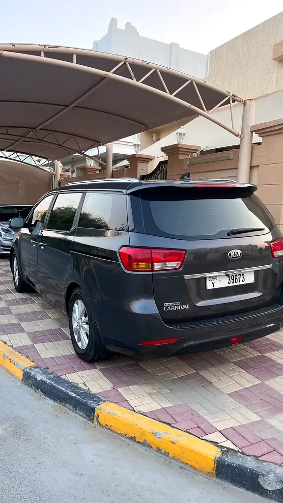 Kia Carnival 3.3 AT (280 hp) - 2