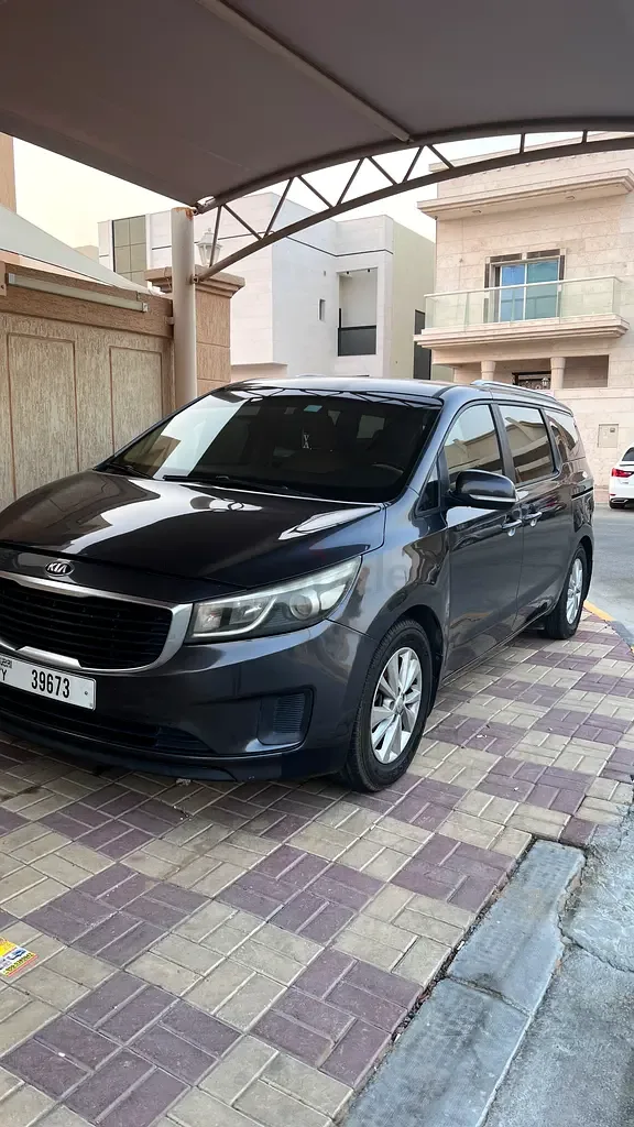Kia Carnival 3.3 AT (280 hp)