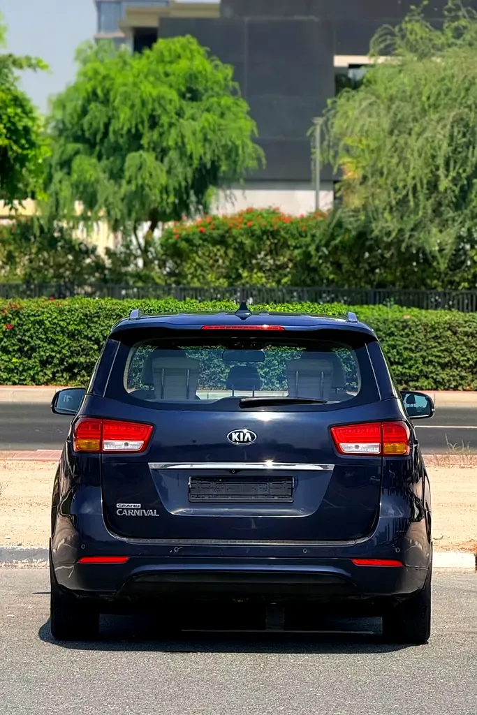 Kia Carnival 3.3 AT (280 حصان) - 7