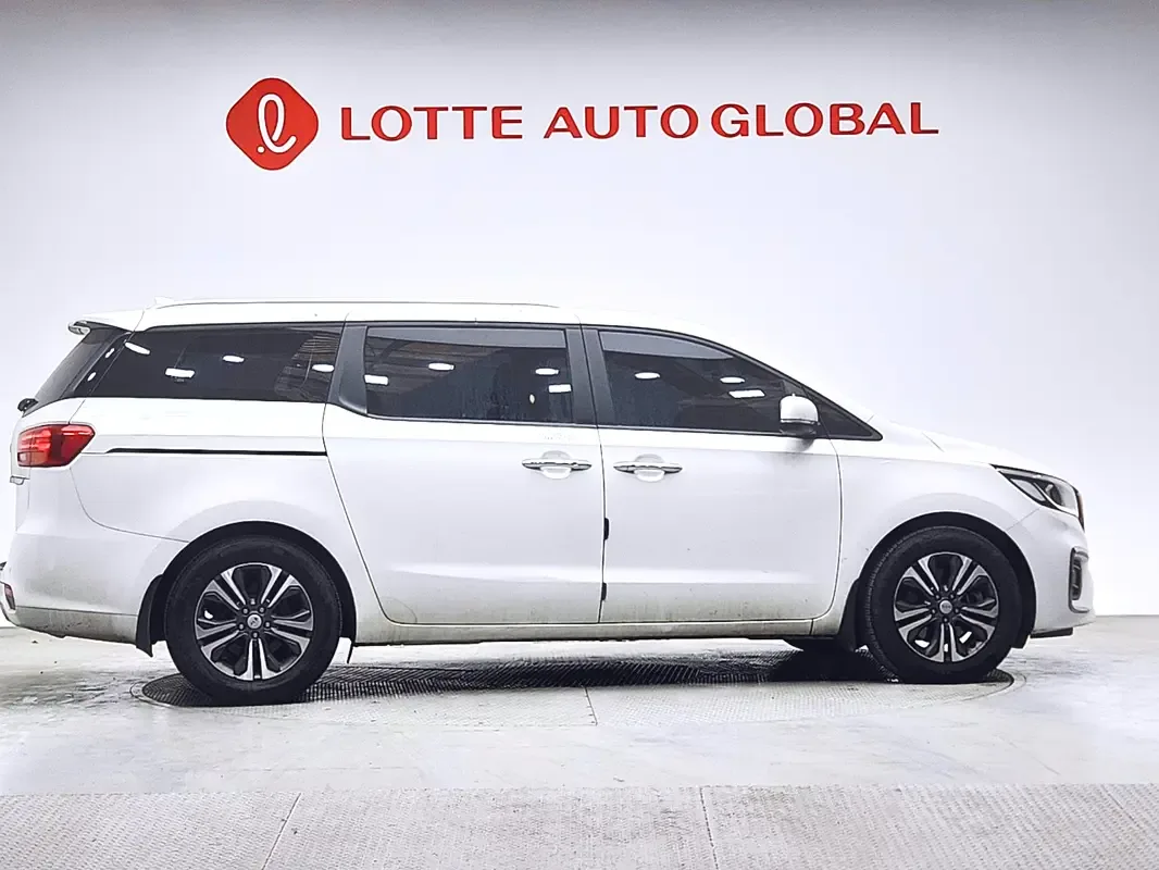 Kia Carnival 3.3 AT (280 حصان) - 7