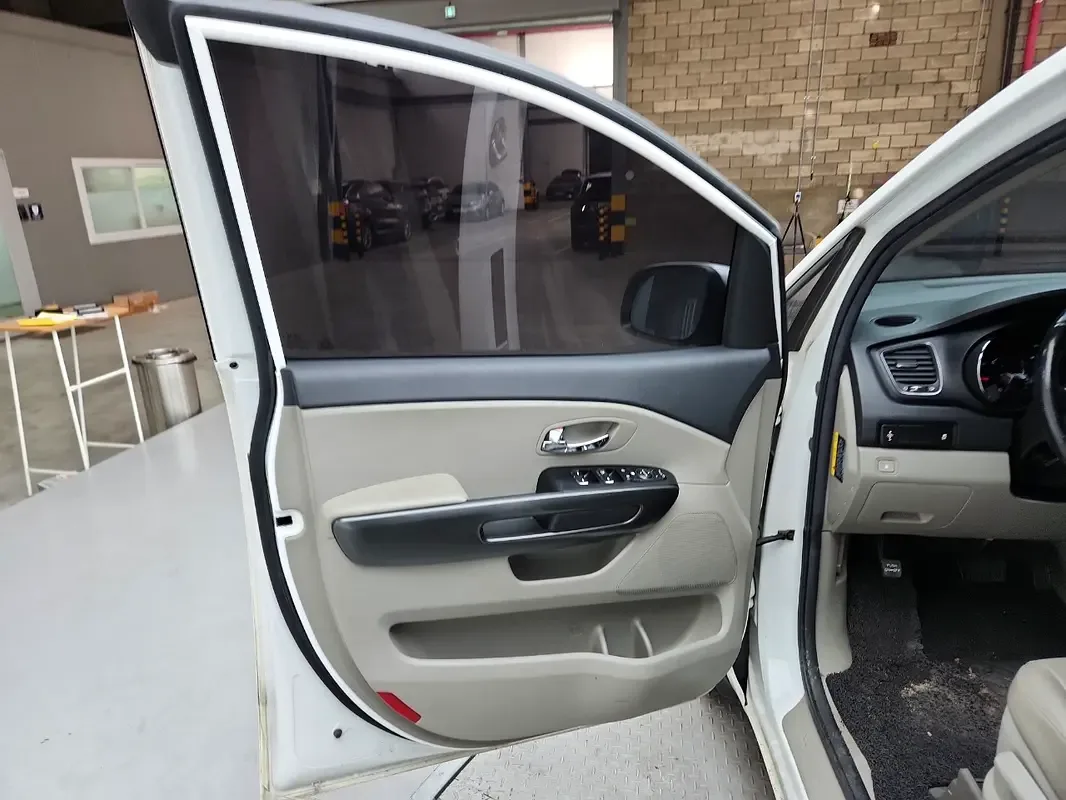 Kia Carnival 3.3 AT (280 حصان) - 17