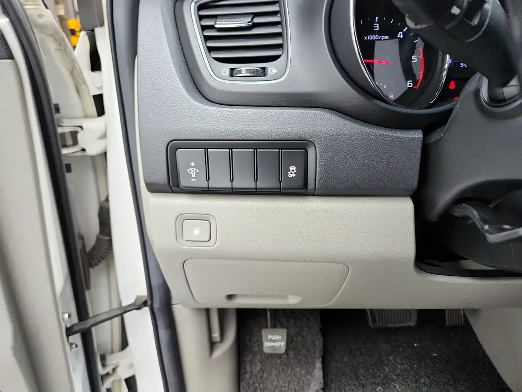 Kia Carnival 3.3 AT (280 حصان) - 20