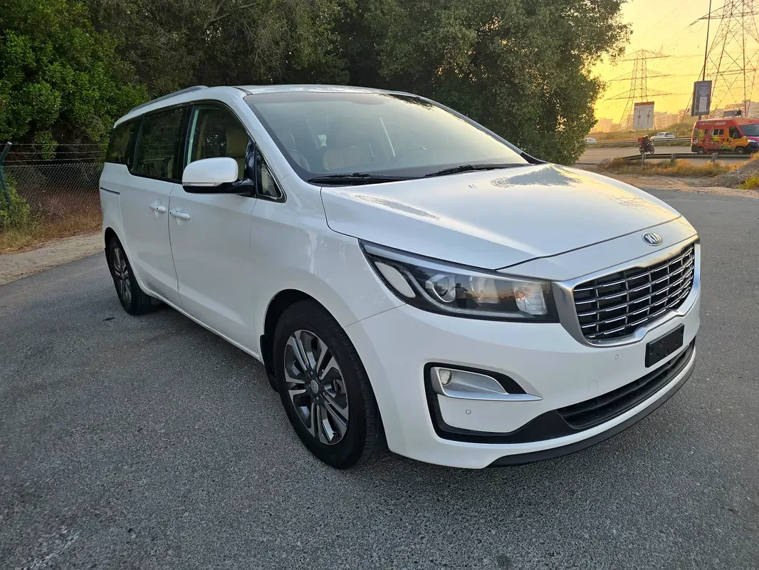 Kia Carnival 3.5 AT (249 hp) - 3