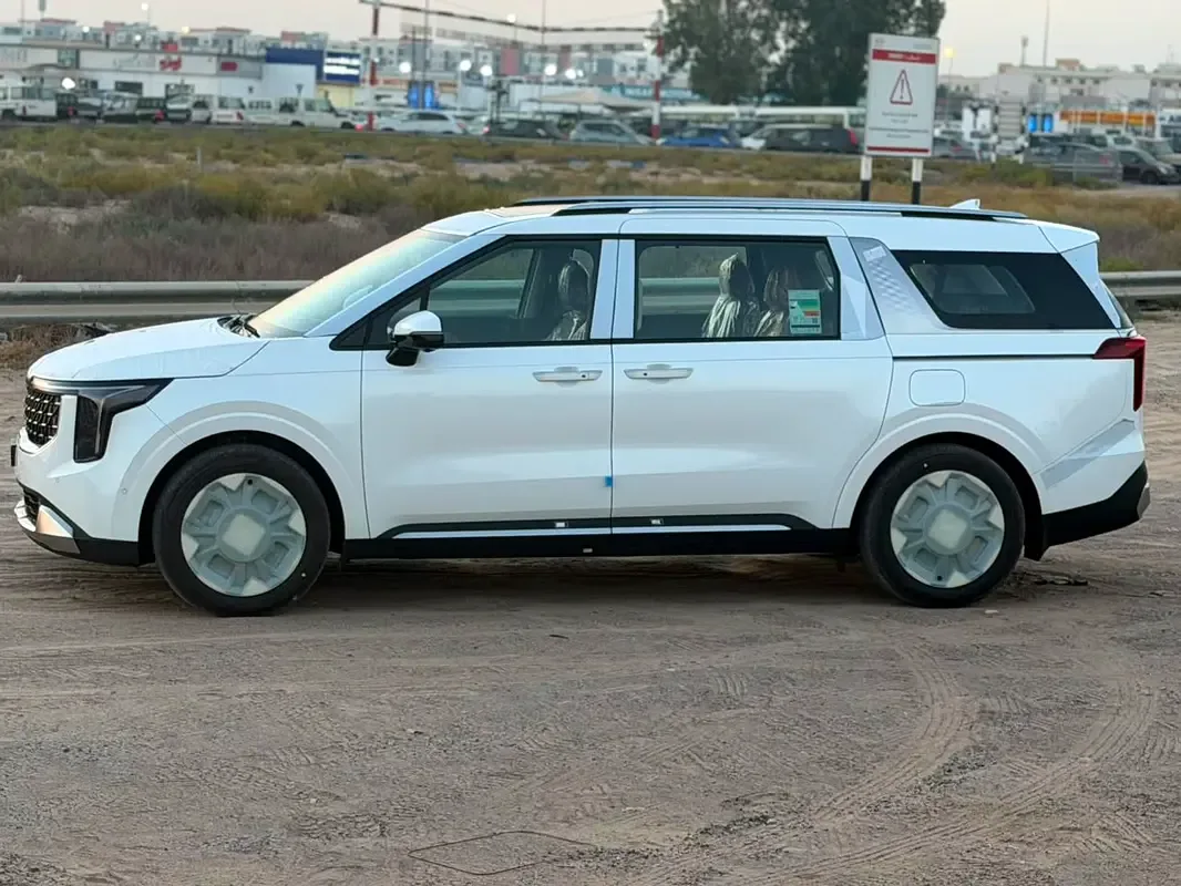 Kia Carnival 3.5 AT (249 hp) - 2
