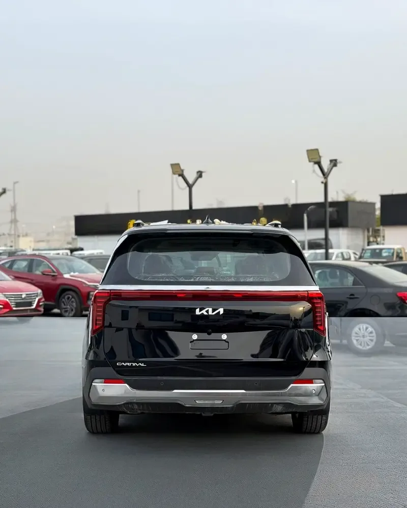 Kia Carnival 3.5 AT (249 حصان) - 5