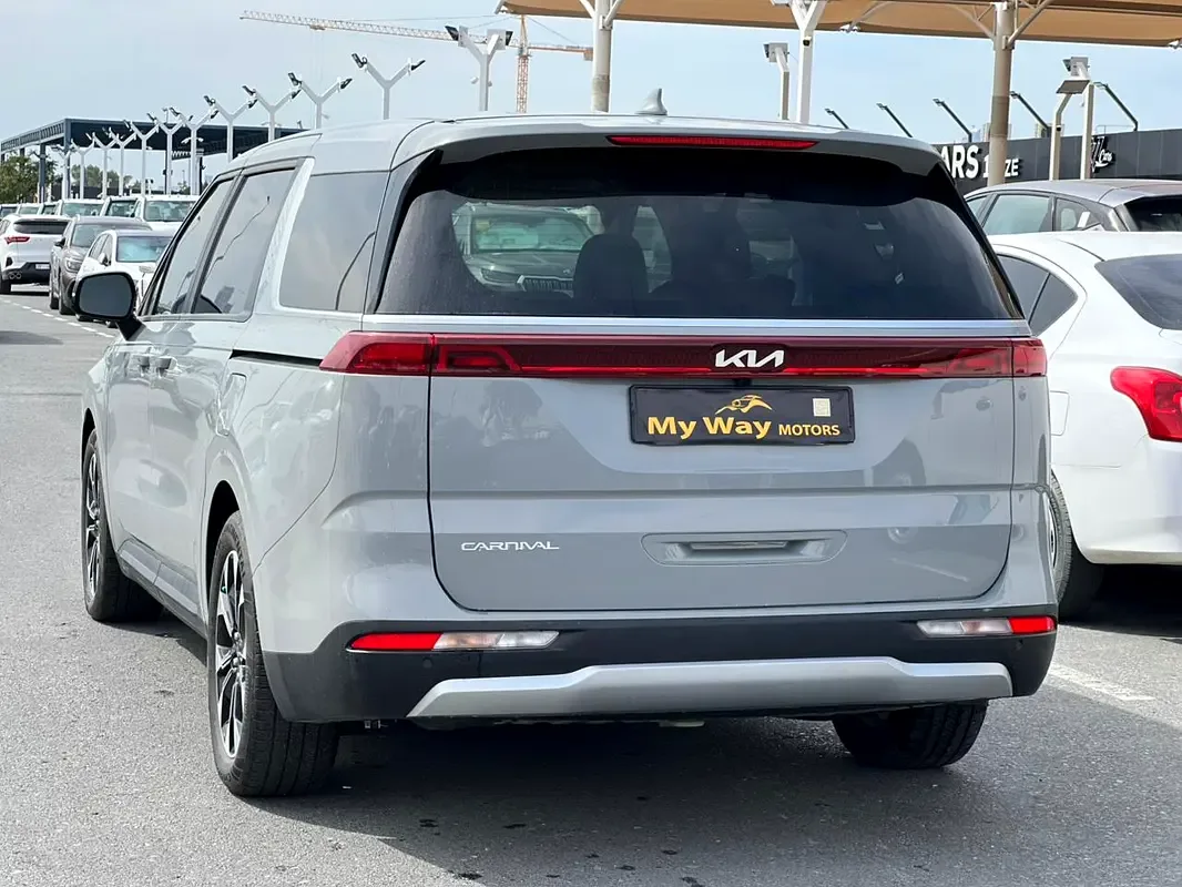 Kia Carnival 3.5 AT (249 حصان) - 4