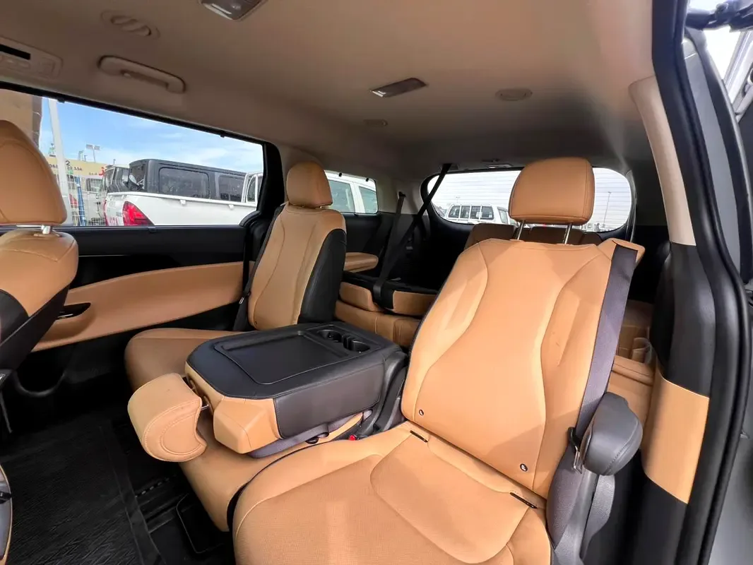 Kia Carnival 3.5 AT (249 حصان) - 15