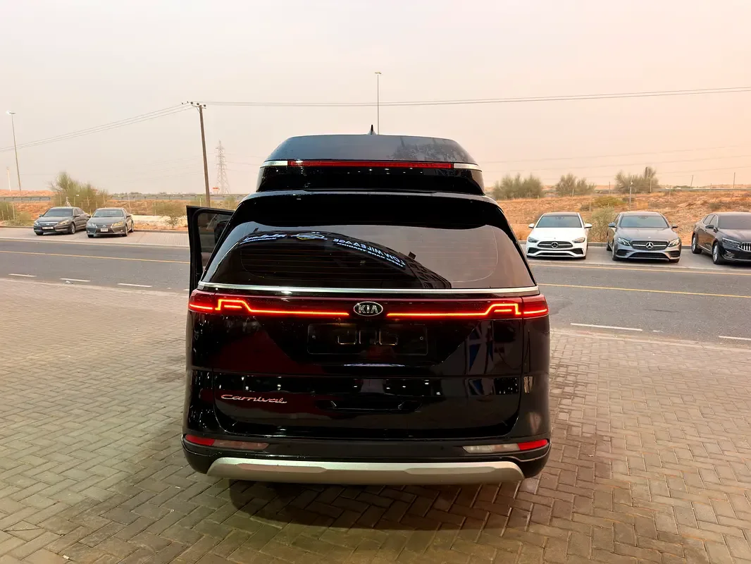 Kia Carnival 3.5 AT (249 hp) - 4