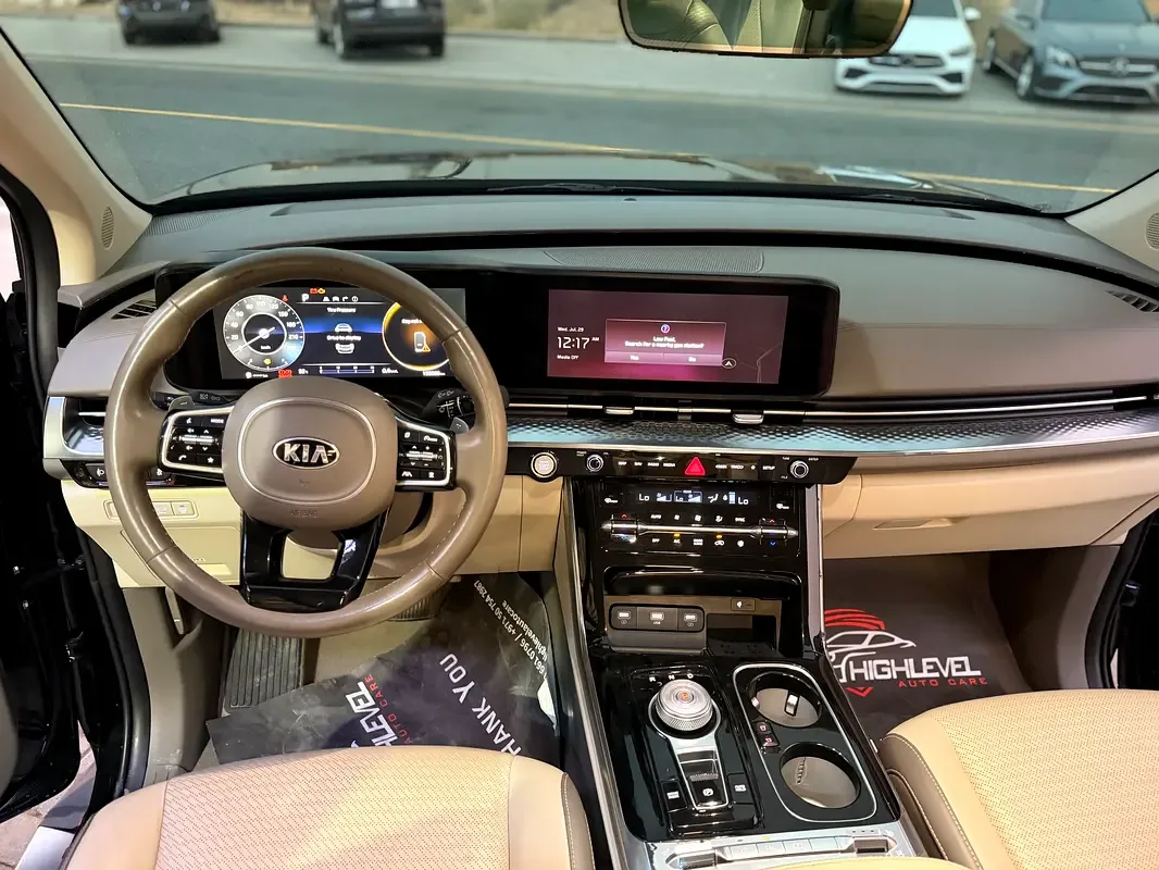 Kia Carnival 3.5 AT (249 hp) - 10