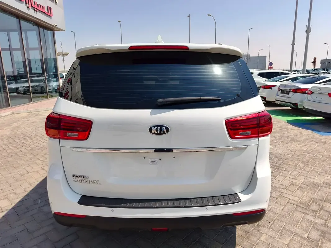 Kia Carnival 3.5 AT (249 hp) - 8