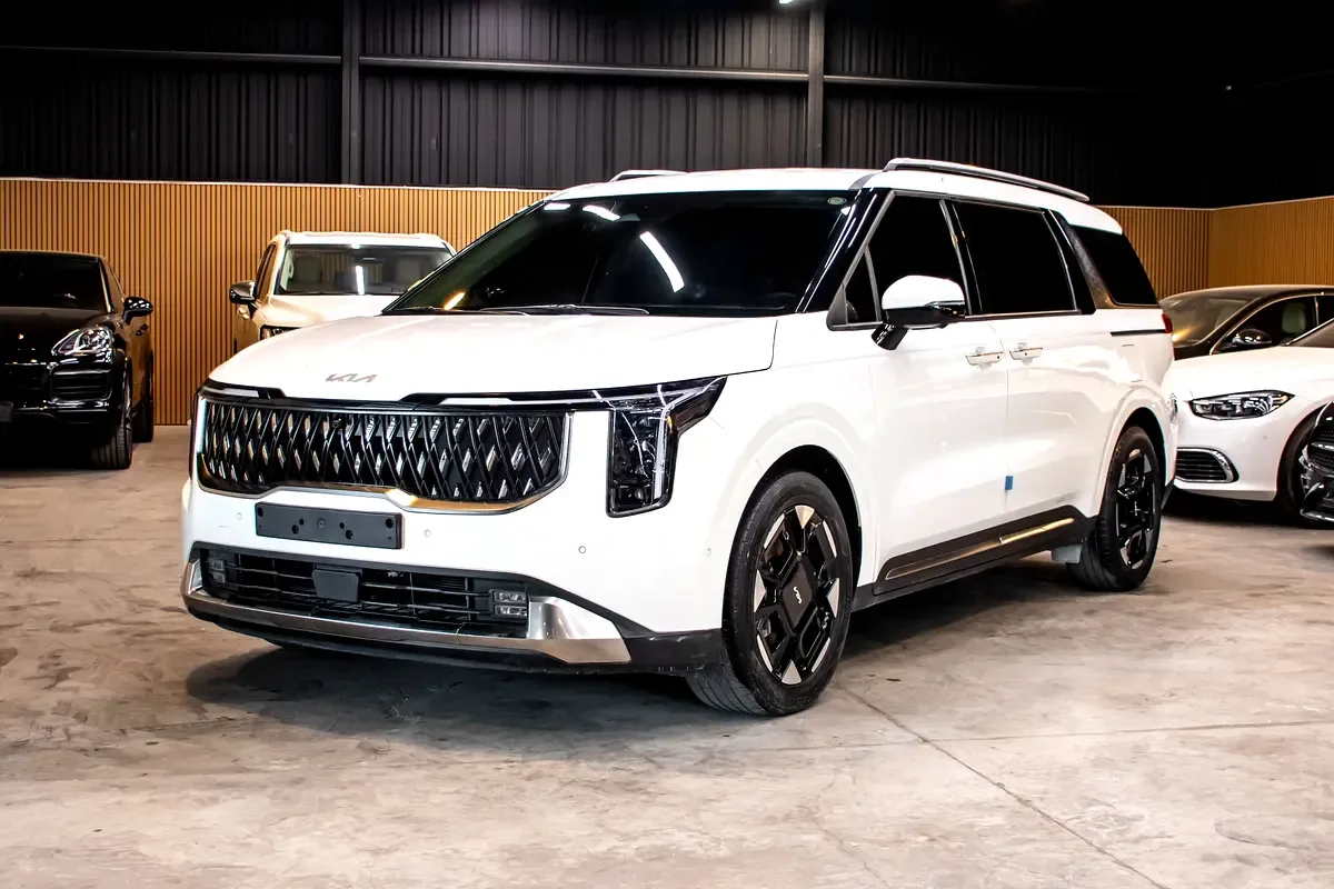 Kia Carnival 3.5 AT (249 hp) - 3