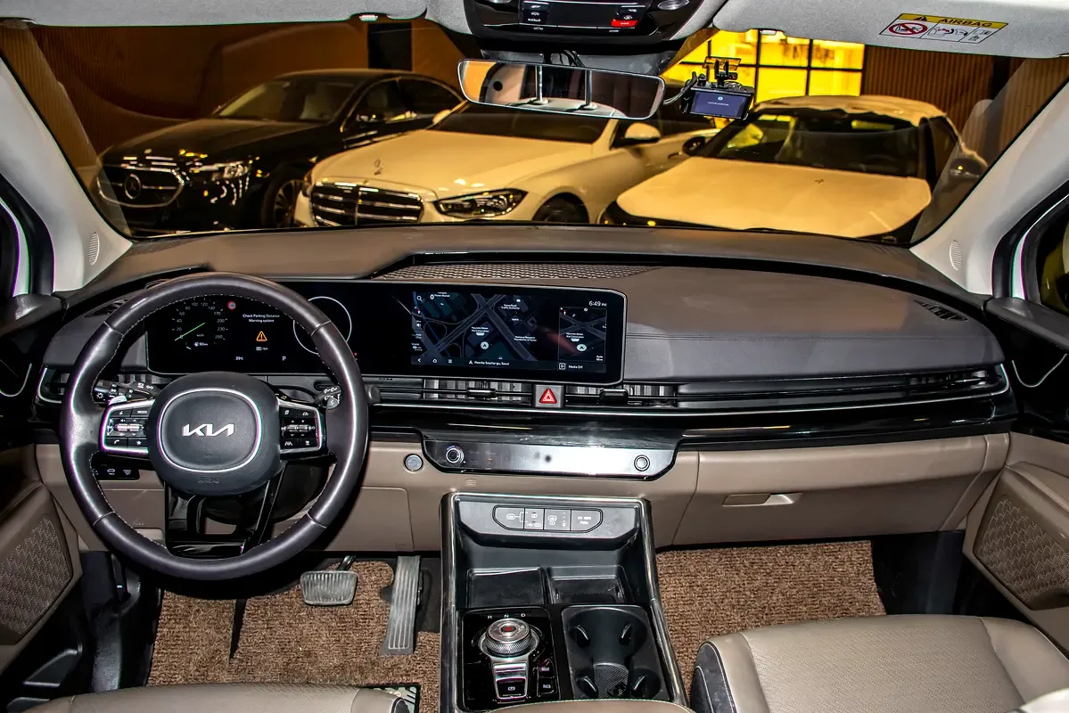 Kia Carnival 3.5 AT (249 hp) - 12